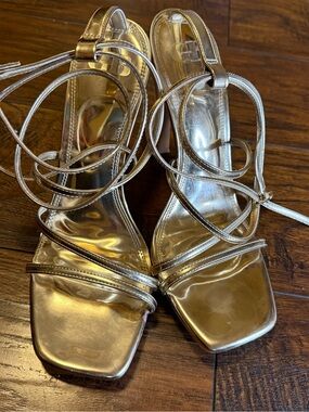 Gianni Bini Metallic Gold Block Heel Lace-Up Strappy Heels Size 10